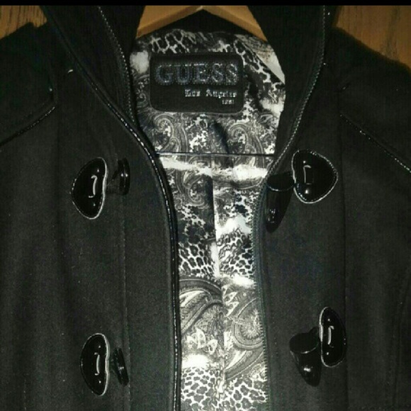 ✨Guess Coat✨ - Picture 2 of 4